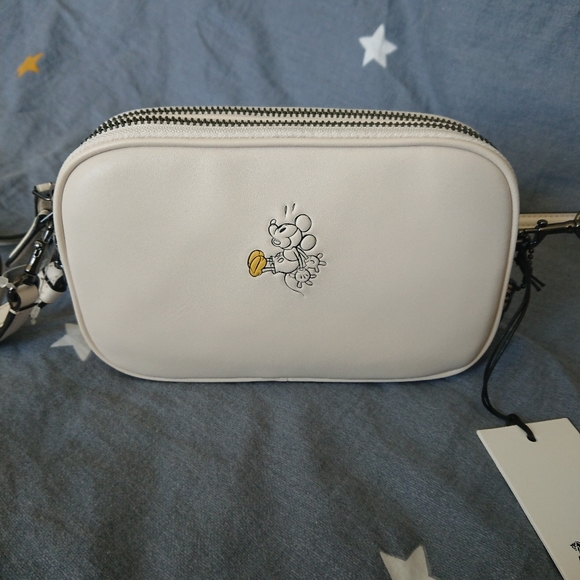 [New] Coach x 1941 Disney Mickey Crossbody Clutch - Picture 2 of 15